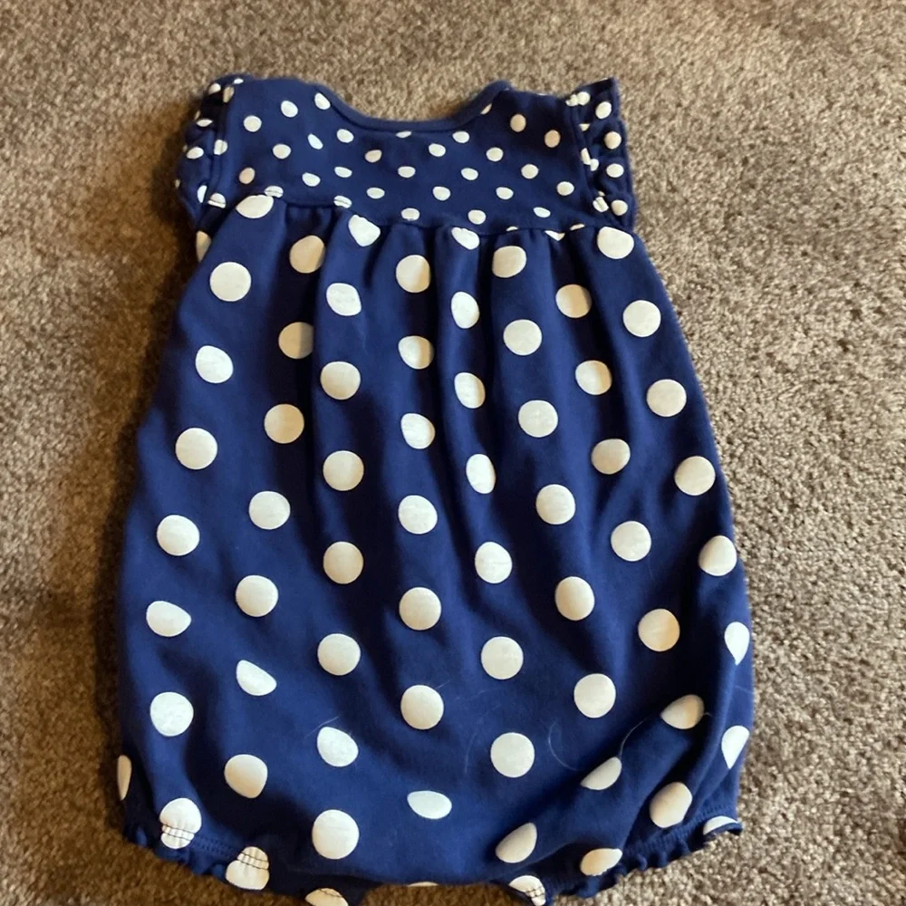 2 Carter’s Girls Short Sleeve Summer Outfits  Size 18 Months Polka Dot Stripes